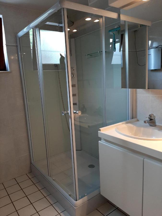 Vakantiewoning Het Oude Laer Bilzen Bagian luar foto
