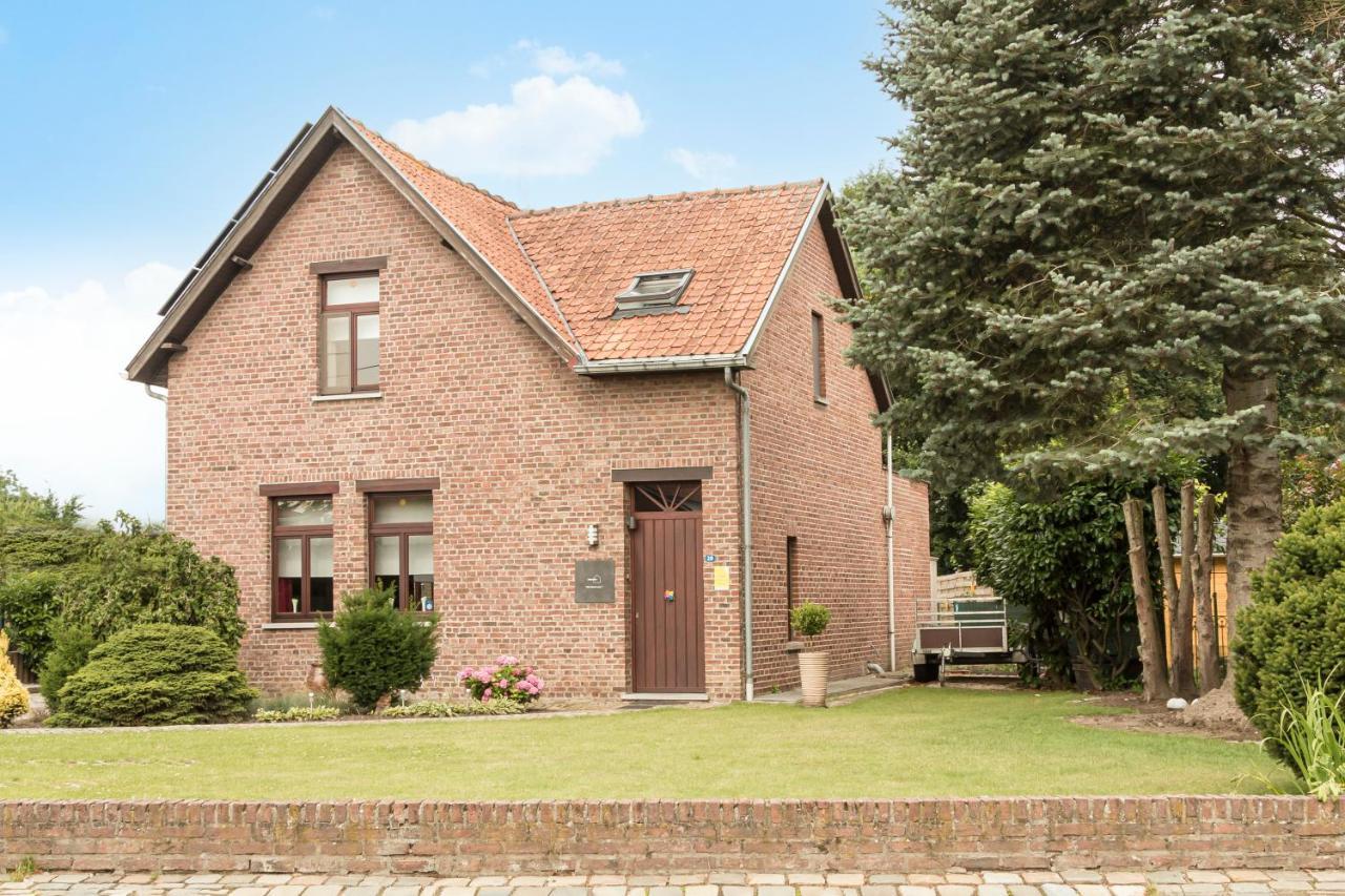 Vakantiewoning Het Oude Laer Bilzen Bagian luar foto